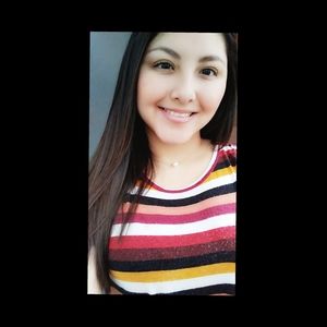 Meet your Posher, Idalia